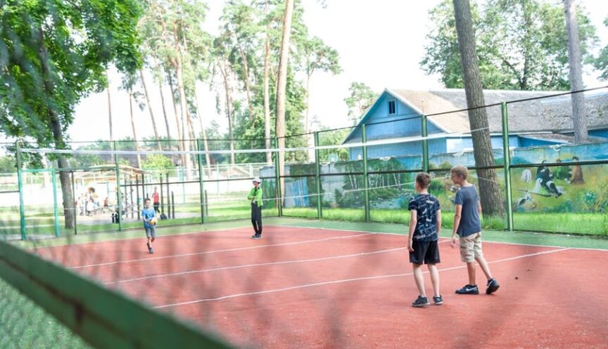 Спортивные площадки